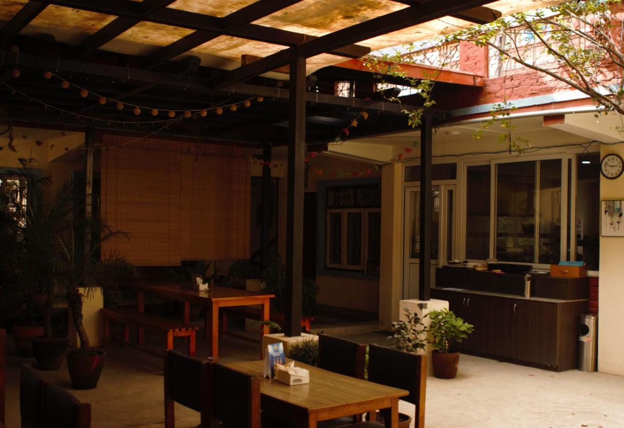 Hostel Milarepa Kathmandu Exterior foto